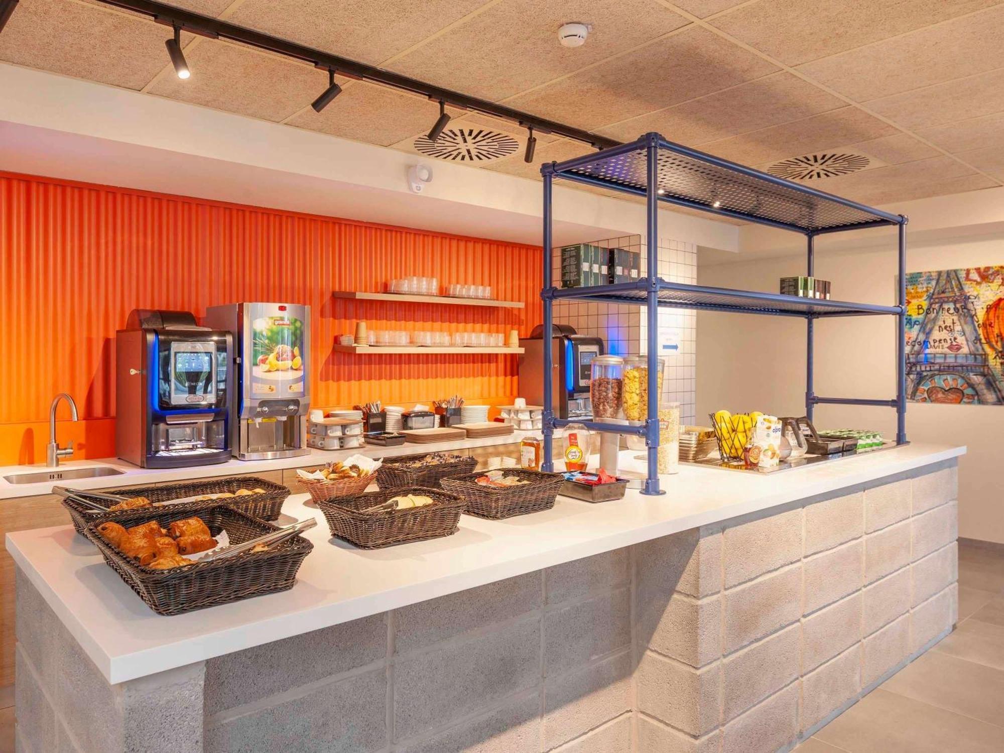 Ibis Budget Mont De Marsan Eksteriør billede